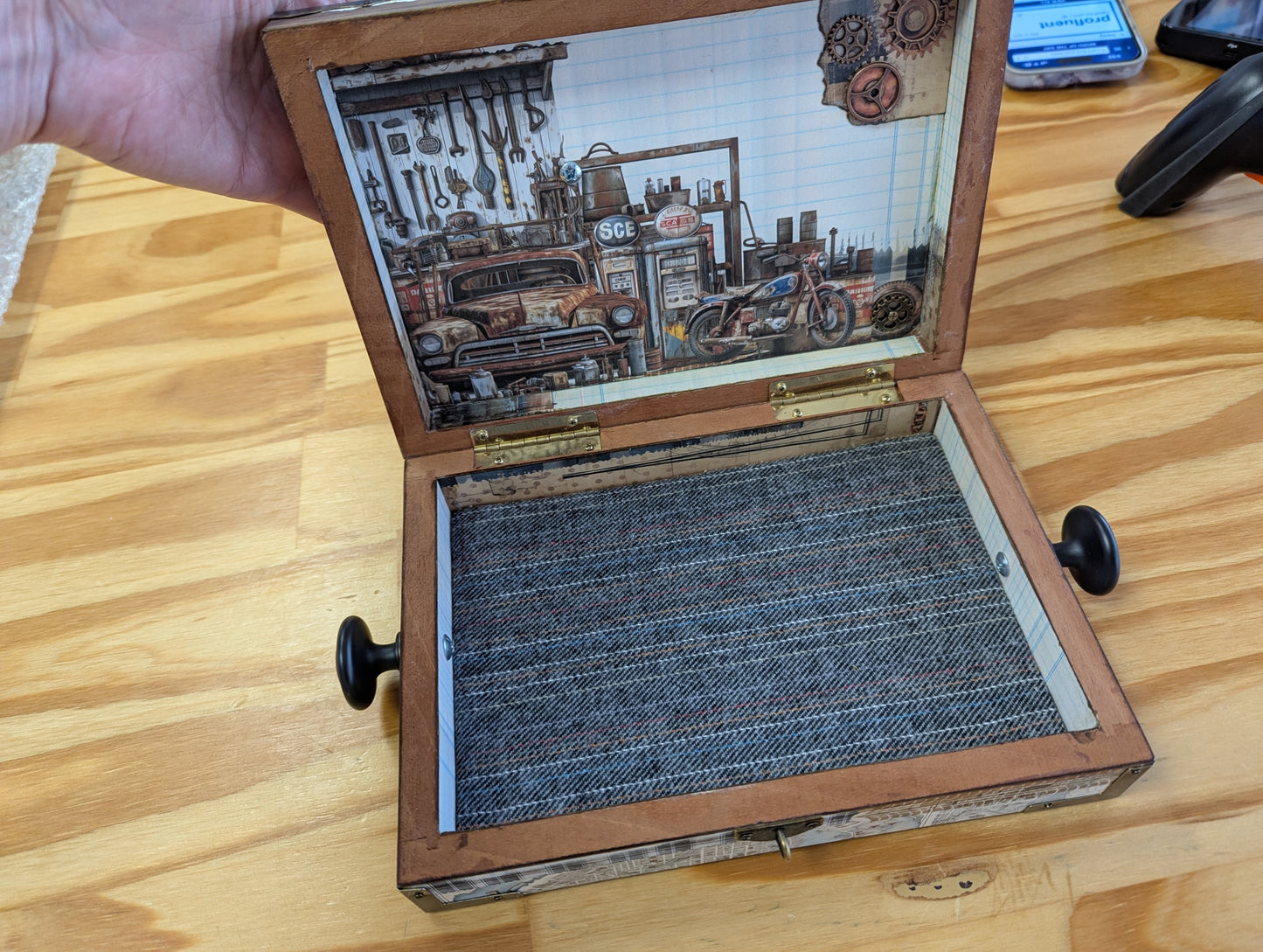 Handmade Home Decor: A Cigar Box Workshop