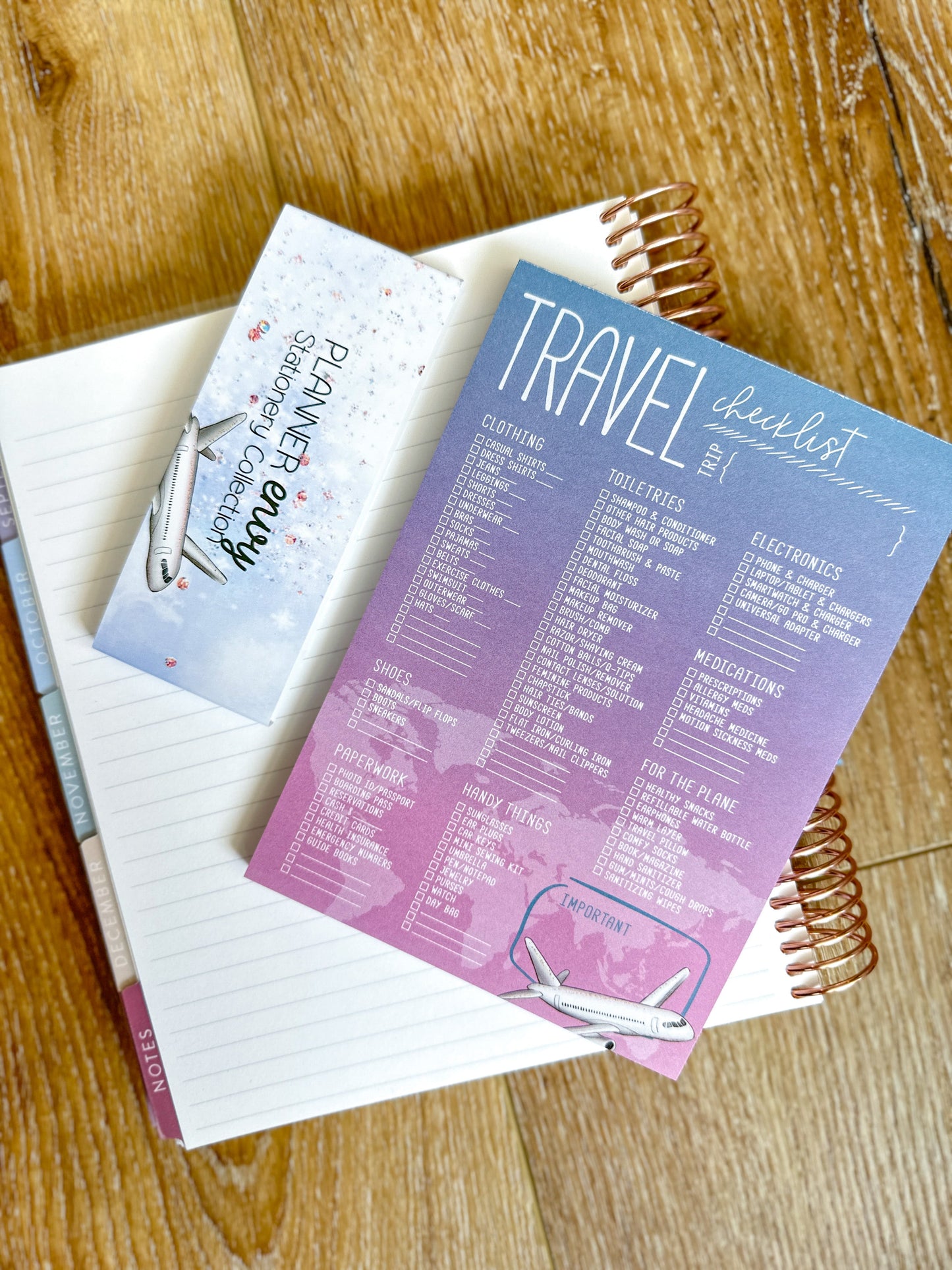 Travel Essentials Checklist Things to Pack Notepad - 5x7 Inches (*Notepad Only*)