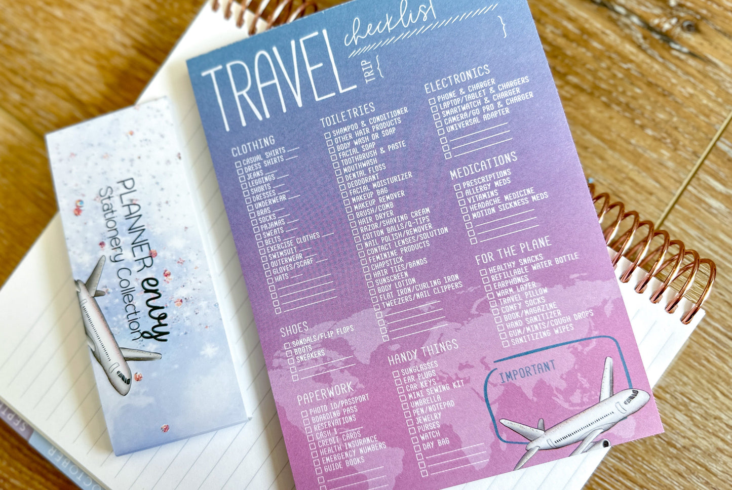Travel Essentials Checklist Things to Pack Notepad - 5x7 Inches (*Notepad Only*)