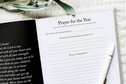 Dear Daughter: A Childhood Prayer Journal