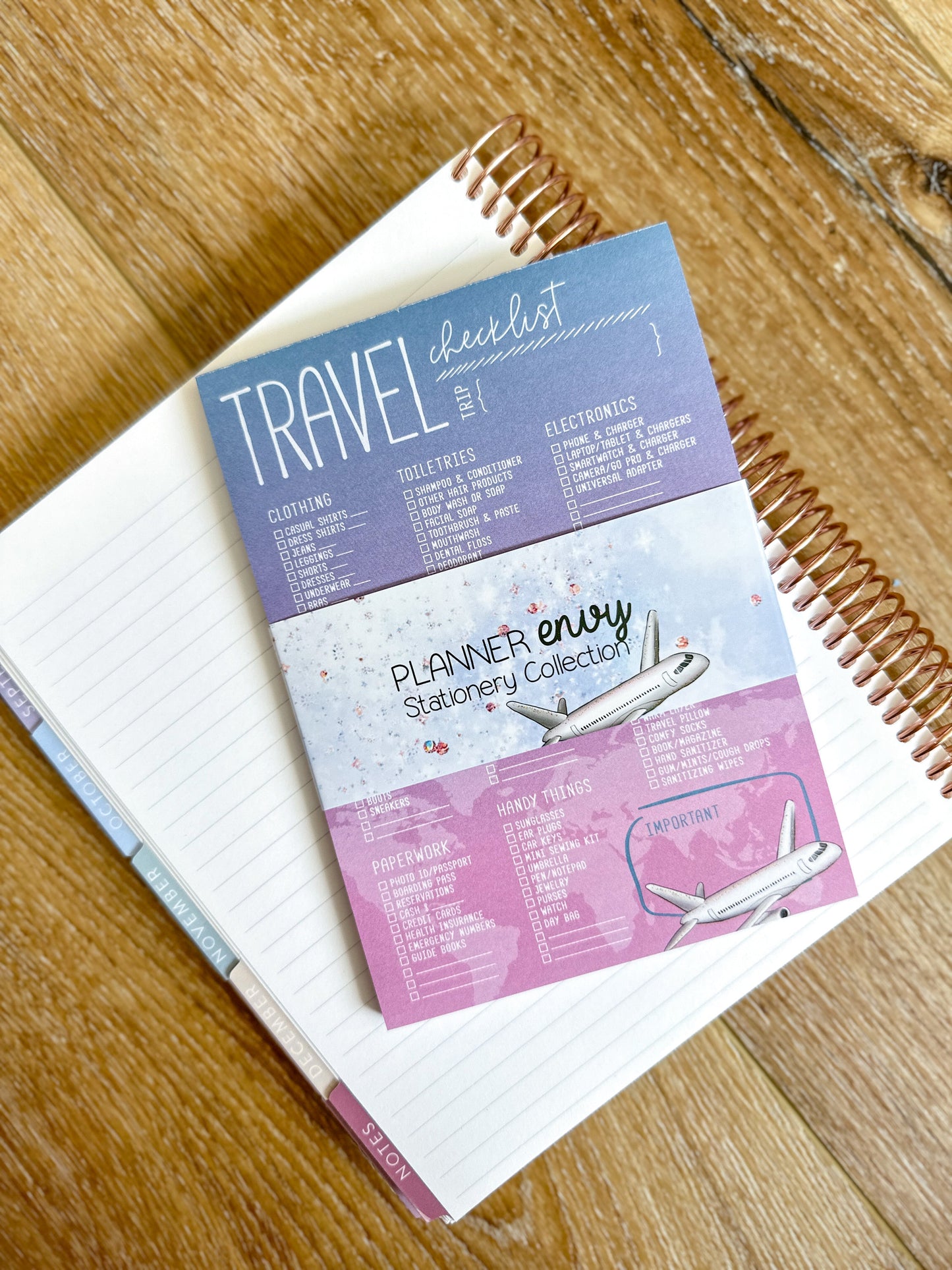 Travel Essentials Checklist Things to Pack Notepad - 5x7 Inches (*Notepad Only*)